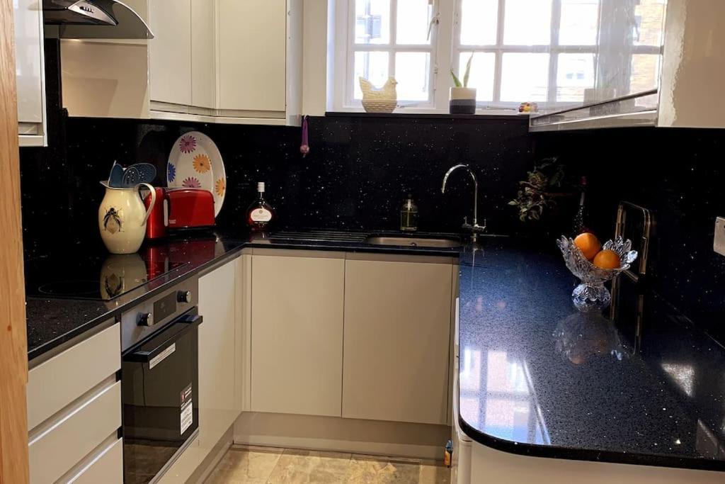 Stylish And Cosy 3 Bedroom Appartment Londres Exterior foto